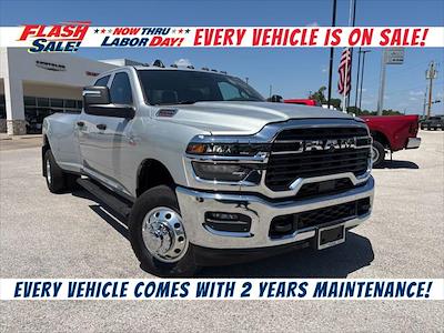 New 2026 Ram 3500 Tradesman Crew Cab 4x4 DRW Pickup for sale #S260029 - photo 1