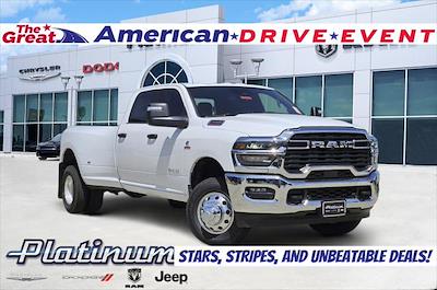 New 2025 Ram 3500 Lone Star Crew Cab 4x4 DRW Pickup for sale #D250566 - photo 1