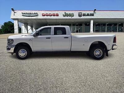 New 2025 Ram 3500 Tradesman Crew Cab 4x4 DRW Pickup for sale #R250319 - photo 2