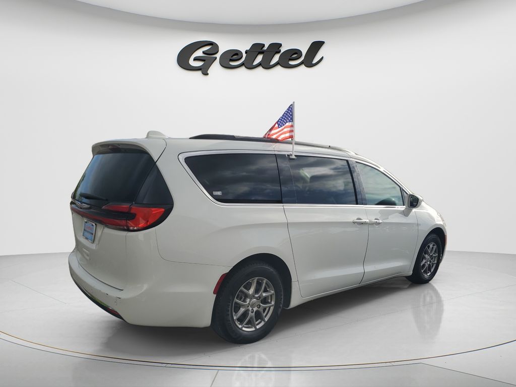 Used 2021 Chrysler Pacifica - photo 9