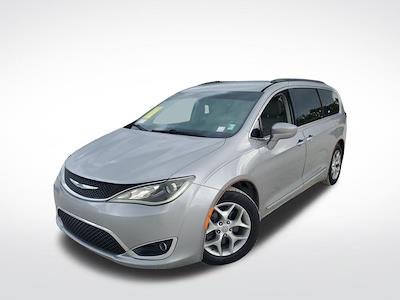 Used 2017 Chrysler Pacifica - photo 1