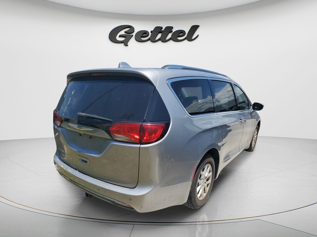 Used 2020 Chrysler Pacifica - photo 6
