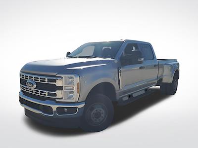 Used 2024 Ford F-350 - photo 1