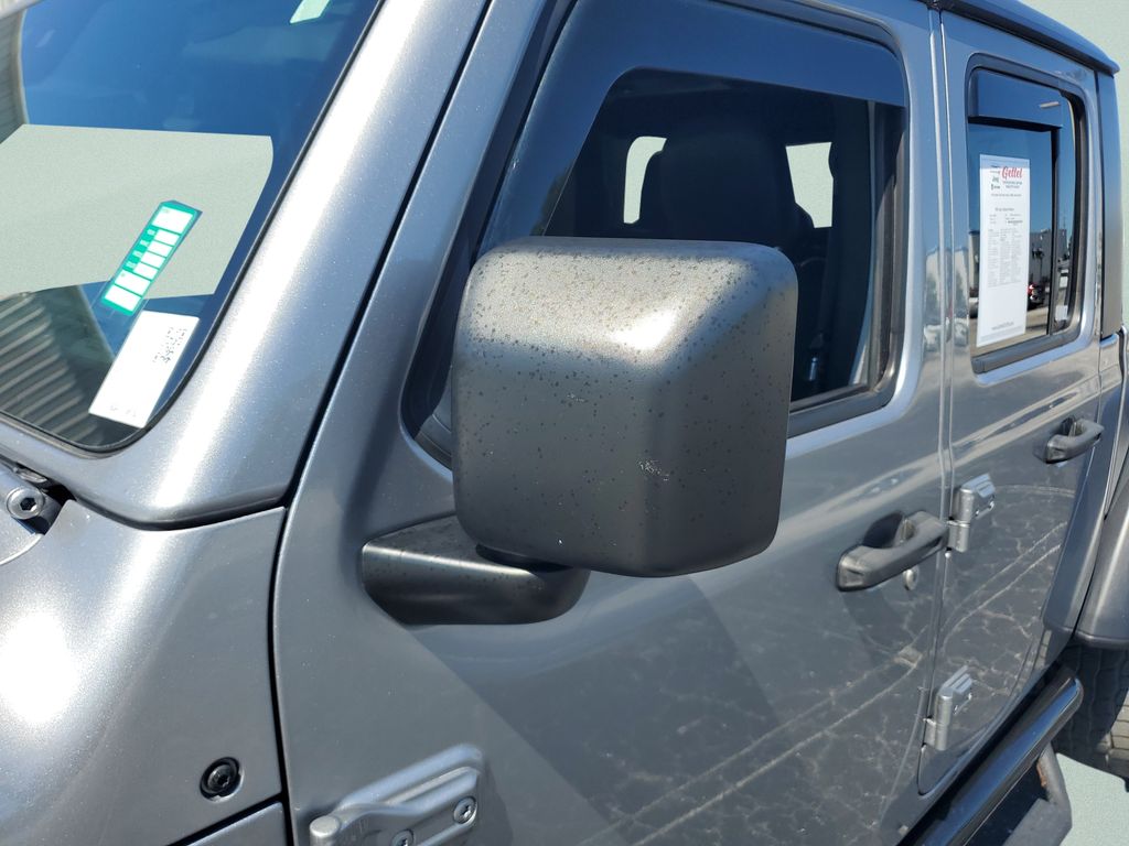 Used 2020 Jeep Gladiator - photo 26