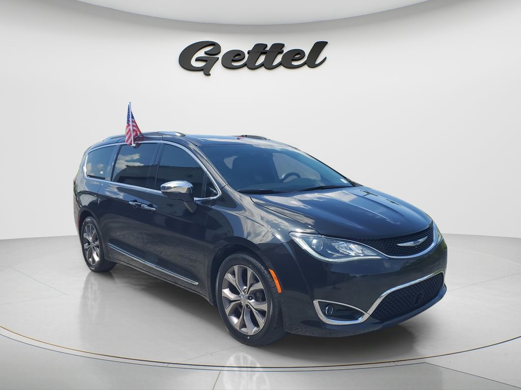 Used 2019 Chrysler Pacifica - photo 2
