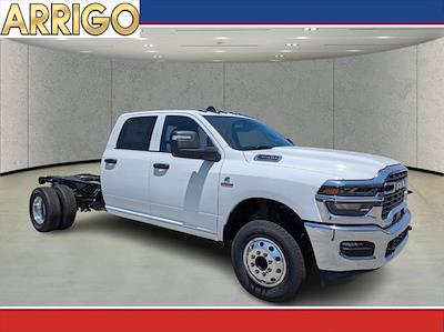 New 2025 Ram 3500 Tradesman Crew Cab 4x4 60 CA Cab Chassis for sale #G521984 - photo 1