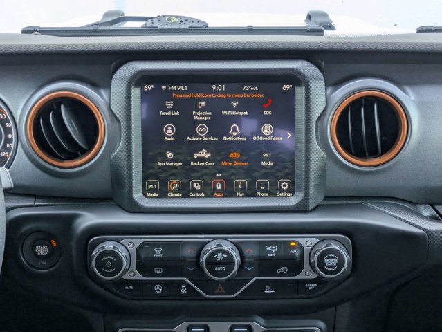 Used 2023 Jeep Gladiator - photo 32