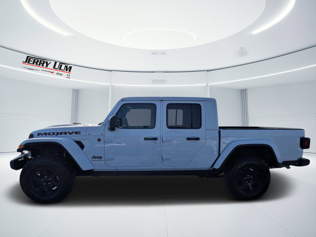 Used 2023 Jeep Gladiator - photo 20