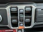 2023 Jeep Gladiator Crew Cab 4WD Pickup for sale #8743391A - photo 23