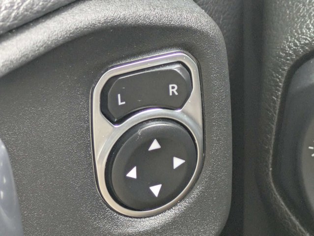 Used 2023 Jeep Gladiator - photo 6