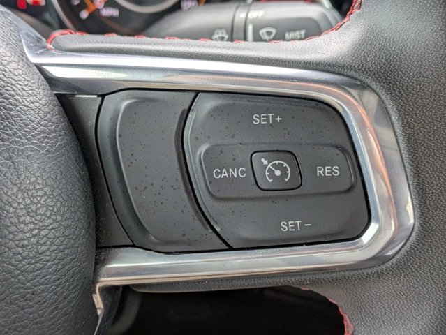 Used 2023 Jeep Gladiator - photo 9