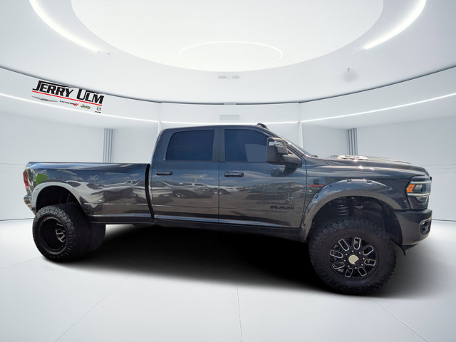 Used 2024 Ram 3500 - photo 2