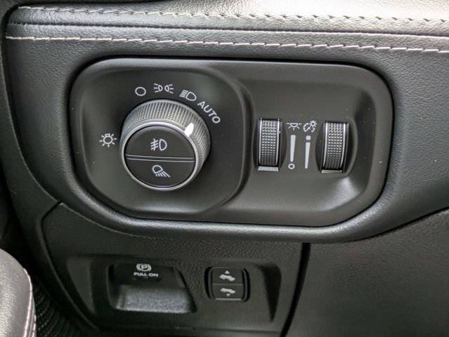 Used 2022 Ram 1500 - photo 7