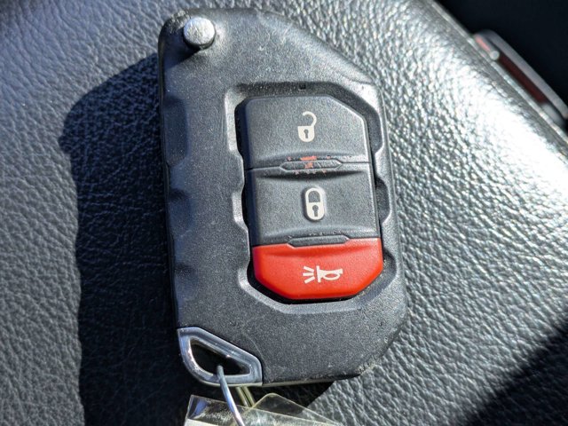 Used 2021 Jeep Gladiator - photo 26