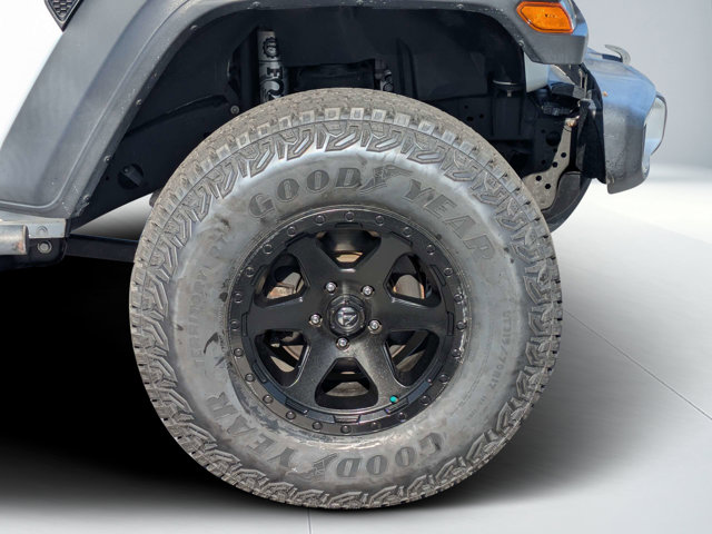 Used 2021 Jeep Gladiator - photo 12