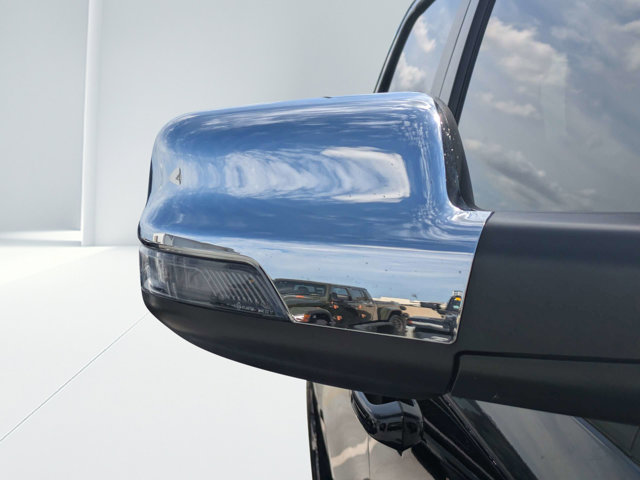 Used 2023 Ram 1500 - photo 17