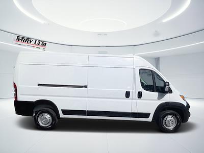 Used 2025 Ram ProMaster 2500 - photo 1