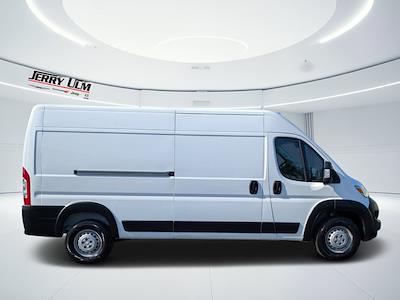 Used 2025 Ram ProMaster 2500 - photo 1