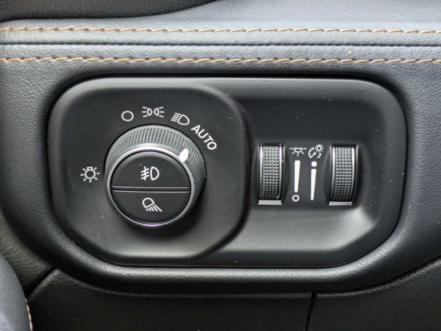 Used 2023 Ram 3500 - photo 27