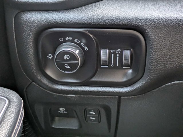 Used 2024 Ram 1500 - photo 26