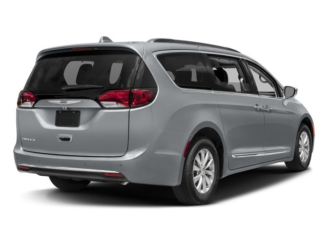 Used 2017 Chrysler Pacifica Minivan - photo 5
