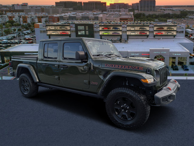 Used 2023 Jeep Gladiator - photo 1