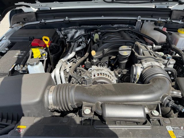 Used 2025 Jeep Gladiator - photo 14