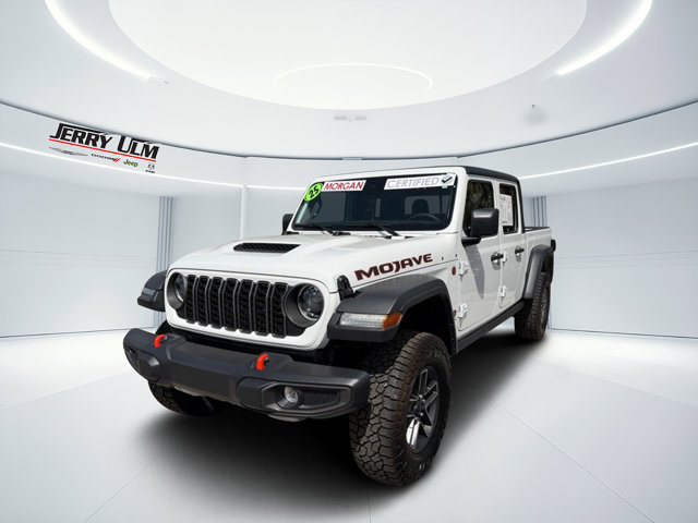 Used 2025 Jeep Gladiator - photo 2