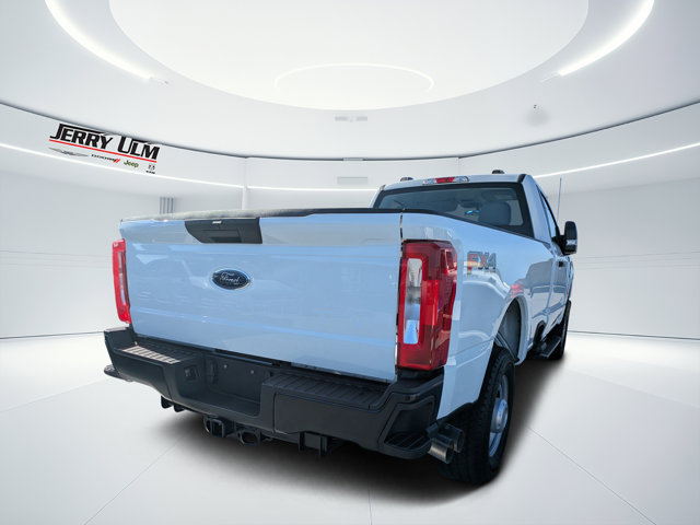 Used 2025 Ford F-350 - photo 2