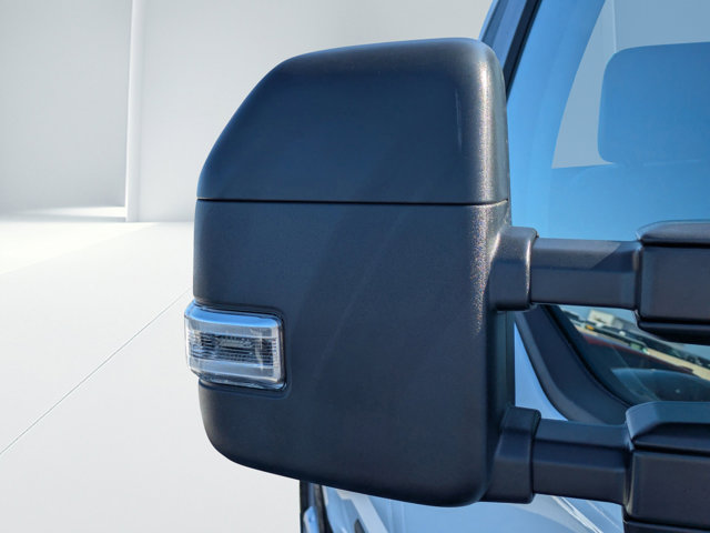 Used 2025 Ford F-350 - photo 10