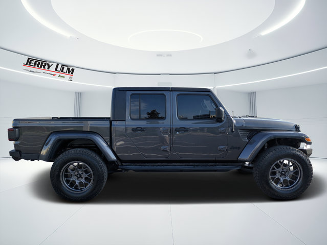 Used 2020 Jeep Gladiator - photo 2