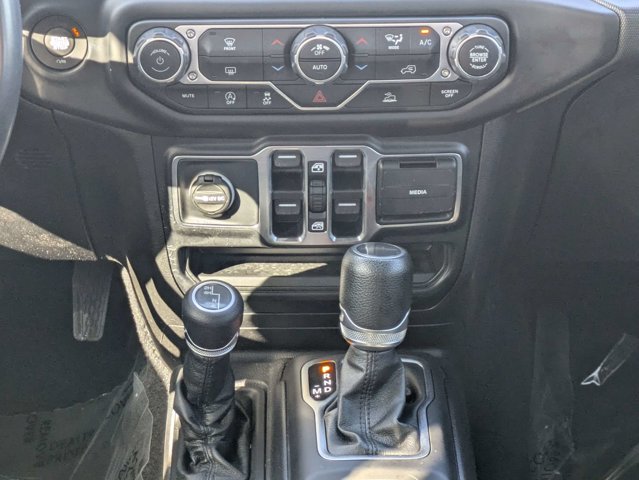 Used 2020 Jeep Gladiator - photo 1