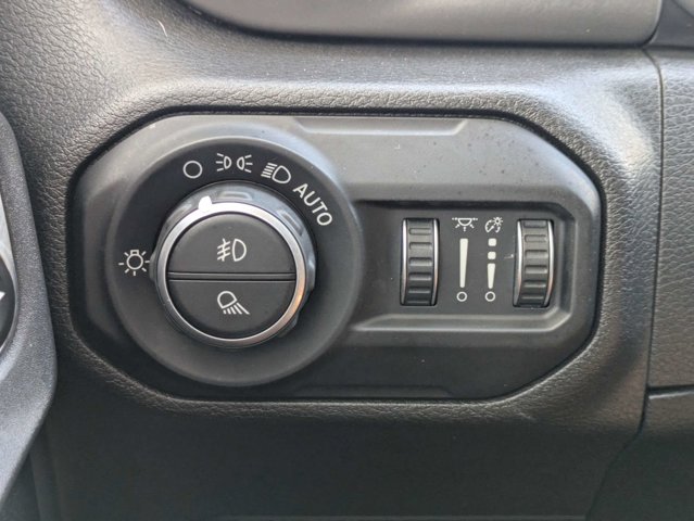 Used 2020 Jeep Gladiator - photo 9
