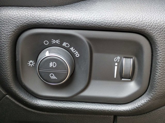 Used 2020 Ram 1500 - photo 8