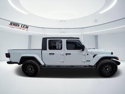 Used 2021 Jeep Gladiator - photo 1