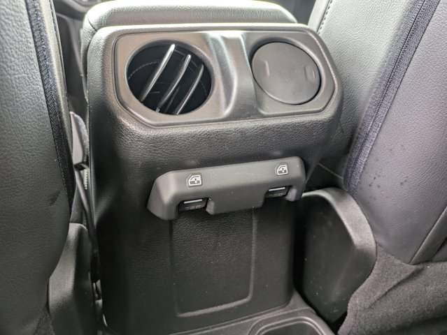 Used 2024 Jeep Gladiator - photo 16