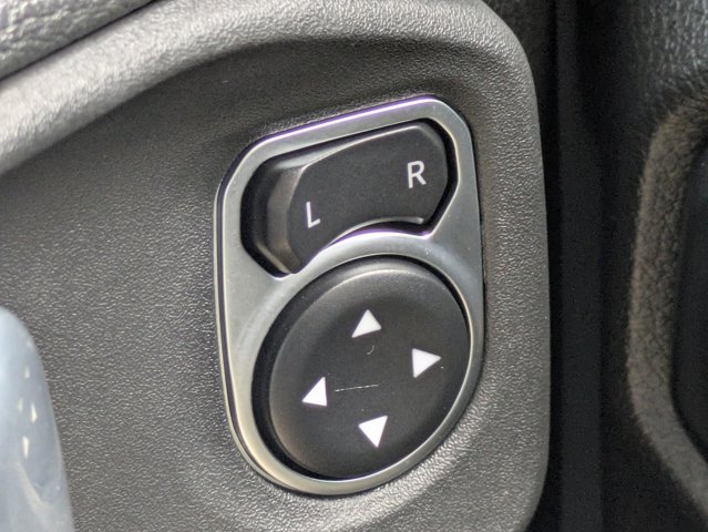 Used 2024 Jeep Gladiator - photo 26