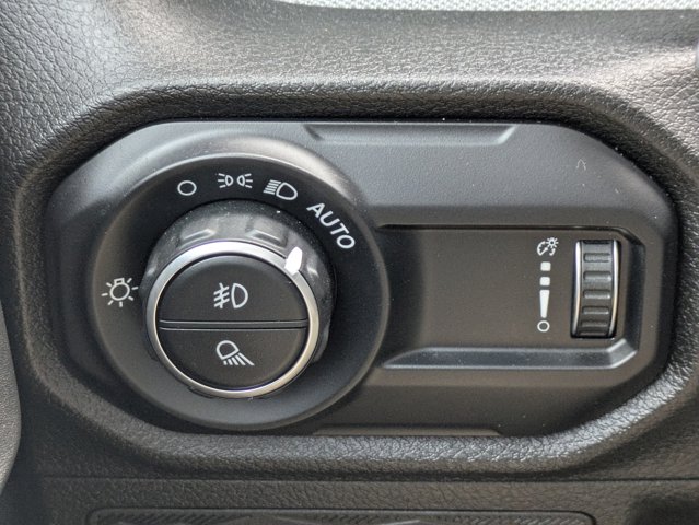 Used 2024 Jeep Gladiator - photo 27
