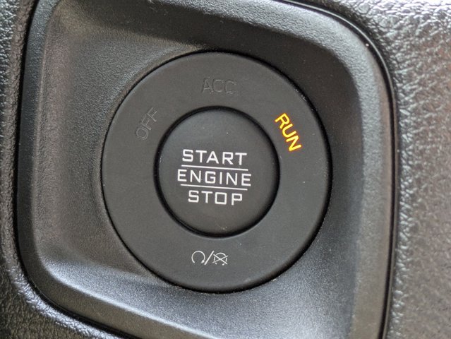 Used 2024 Jeep Gladiator - photo 32