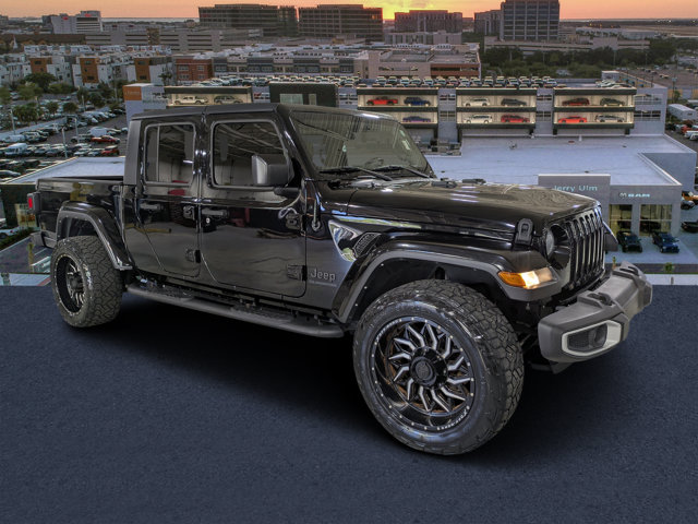 Used 2021 Jeep Gladiator - photo 1