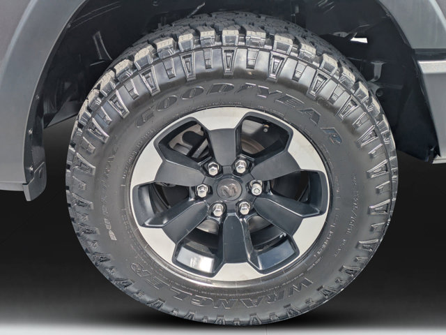 Used 2020 Ram 1500 - photo 17