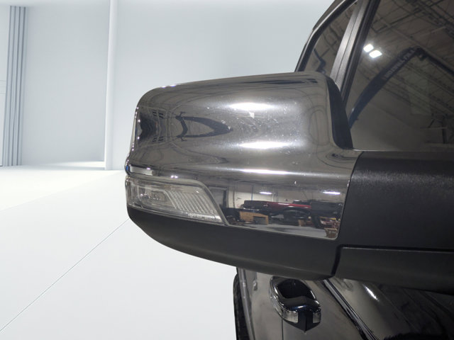 Used 2021 Ram 1500 - photo 18
