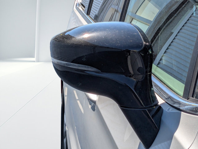 Used 2024 Chrysler Pacifica - photo 24