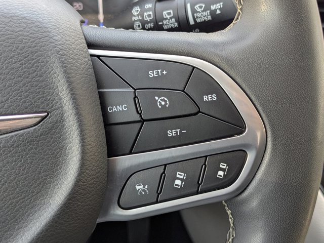 Used 2024 Chrysler Pacifica - photo 11