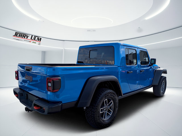 Used 2025 Jeep Gladiator - photo 2