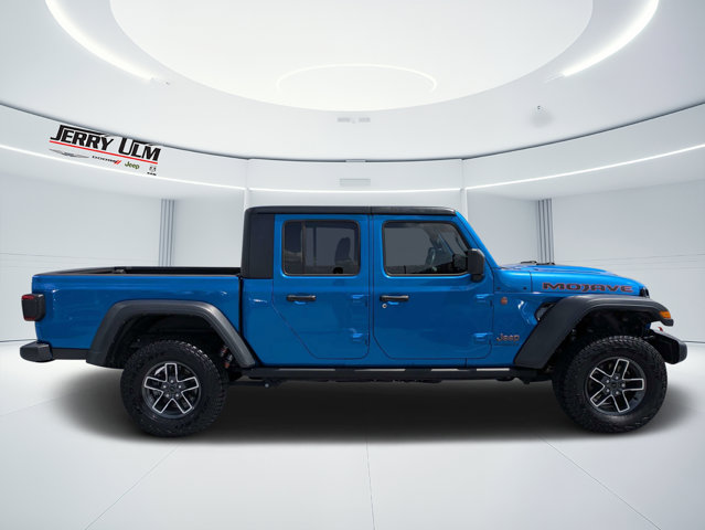 Used 2025 Jeep Gladiator - photo 5