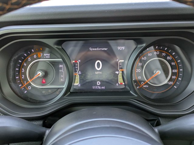 Used 2025 Jeep Gladiator - photo 30