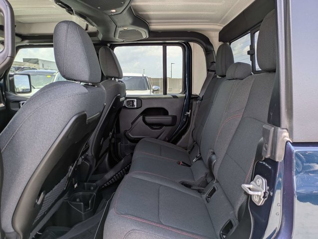 Used 2025 Jeep Gladiator - photo 15