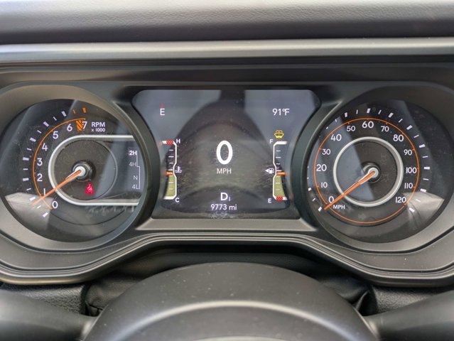 Used 2025 Jeep Gladiator - photo 30