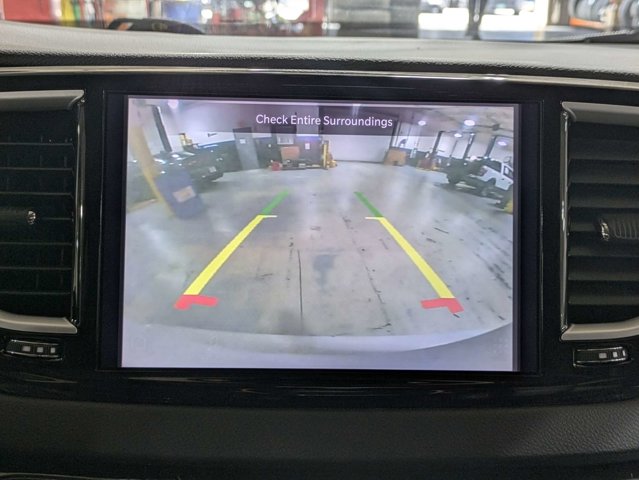 Used 2023 Chrysler Pacifica - photo 25